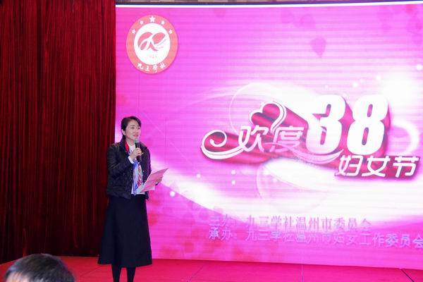 1552551660728084956.jpg 调整大小 【插图(原图)】开场02.jpg