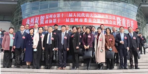 1612516665949073660.jpg 调整大小 【图片(原图)】合影02.jpg