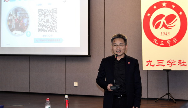1617695382813048482.jpg 调整大小【图片61】结业典礼3班长发言.jpg