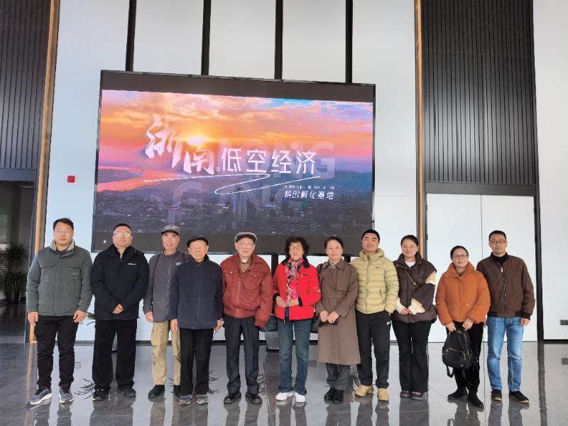 集体合影.jpg